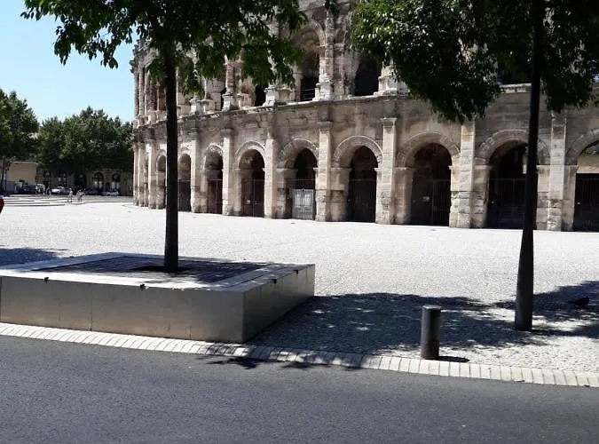 Apartment 5 Minutes Des Arenes, Parking Gratuit, 6 Couchages