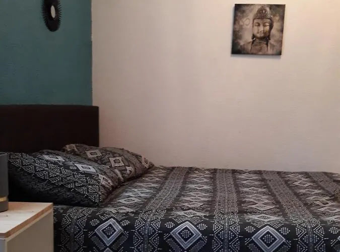 5 Minutes Des Arenes, Parking Gratuit, 6 Couchages * Nîmes