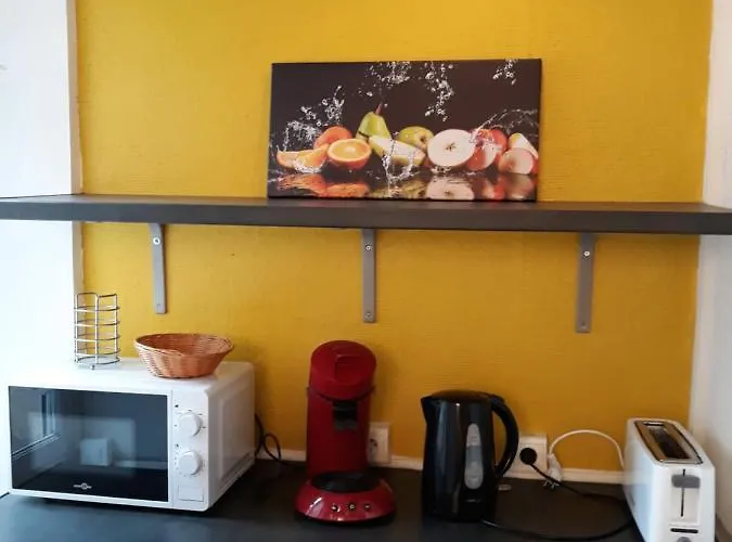 5 Minutes Des Arenes, Parking Gratuit, 6 Couchages Apartment